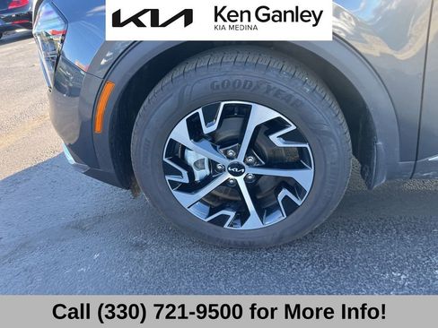 Certified 2025 Kia Sportage EX w/ Premium Package image 17
