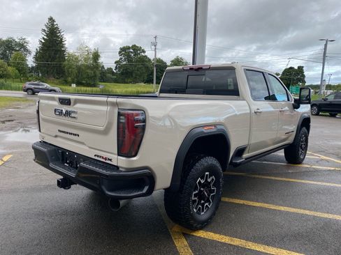 Used 2026 GMC Sierra 2500 AT4X w/ LPO, Black Badging Package AWD/4WD image 6