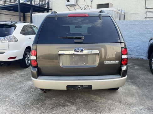 Used 2008 Ford Explorer Eddie Bauer RWD image 4