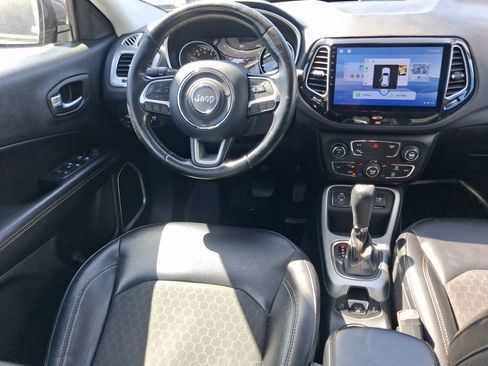 Used 2018 Jeep Compass Latitude w/ Popular Equipment Group FWD image 25