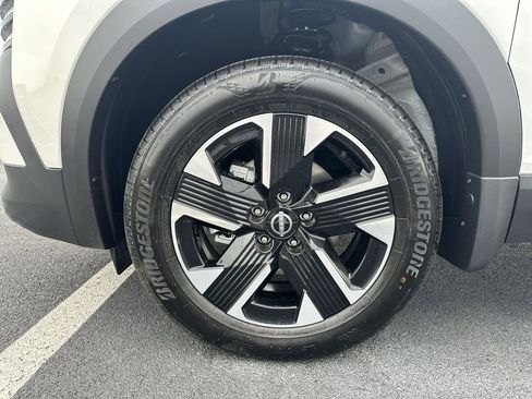 New 2026 Nissan Kicks SV w/ Cold Weather Package AWD/4WD image 16