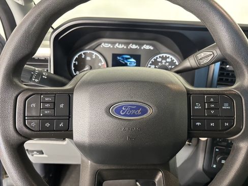 Used 2023 Ford F250 XLT w/ FX4 Off-Road Package image 12