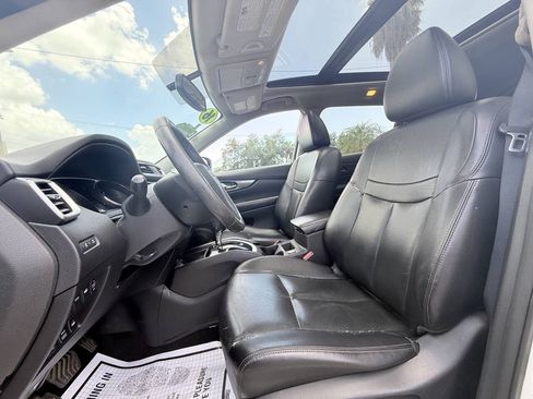 Used 2016 Nissan Rogue SL w/ SL Premium Package AWD/4WD image 12