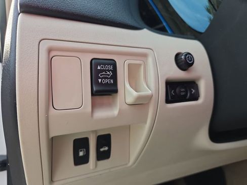 Used 2010 Lexus IS 250C image 30