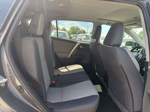 Used 2015 Toyota RAV4 XLE AWD/4WD image 24