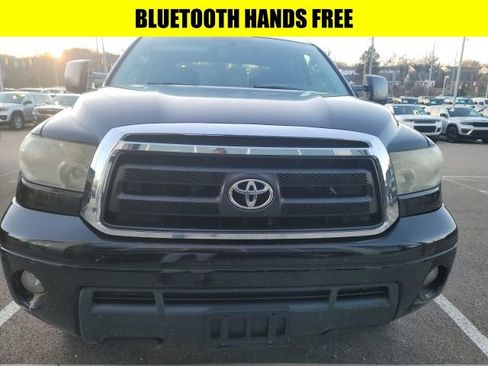 Used 2012 Toyota Tundra 4x4 CrewMax image 3