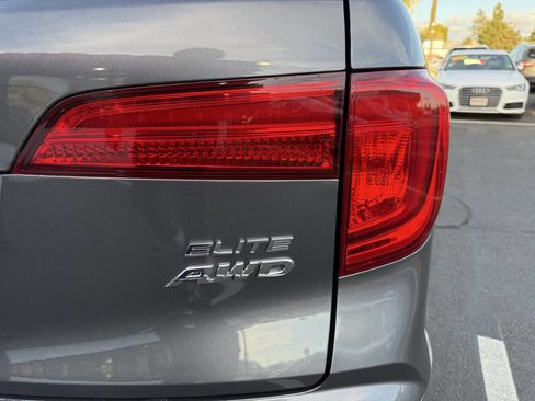 Used 2016 Honda Pilot Elite image 32
