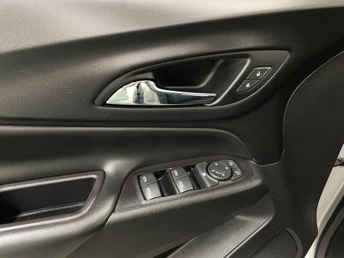 Used 2020 Chevrolet Equinox LT FWD image 25