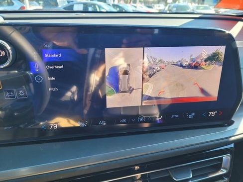 New 2026 Chevrolet Traverse LT w/ Sun and Wheel Package image 9