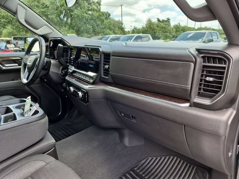 Used 2024 GMC Sierra 1500 Elevation RWD image 40