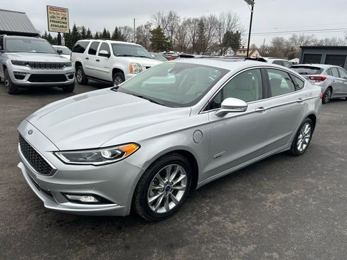 Used 2017 Ford Fusion Energi Platinum image 5