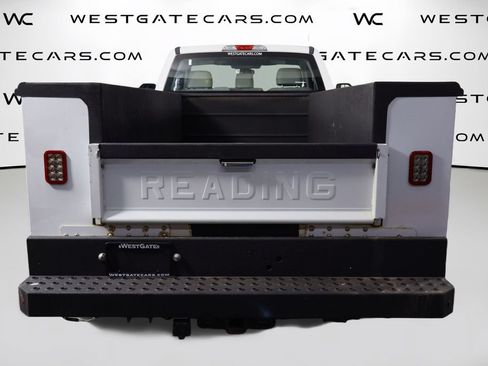 Used 2017 Ford F250 XL w/ Power Equipment Group RWD image 4