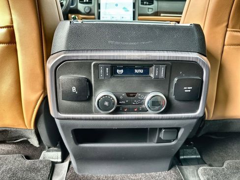 Used 2023 Ford Expedition Max Platinum image 22