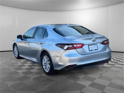 Used 2023 Toyota Camry LE FWD image 3