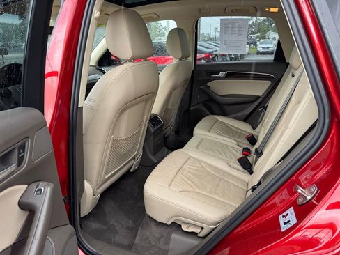 Used 2015 Audi Q5 2.0T Premium Plus w/ Technology Package image 8
