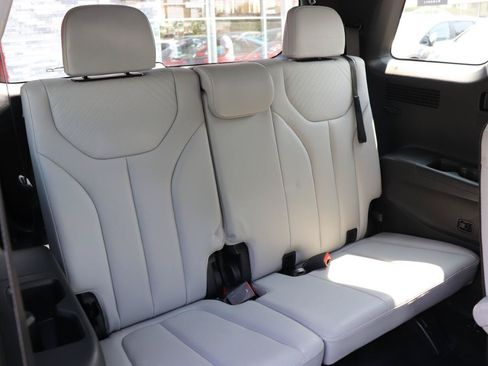 Used 2025 Hyundai Palisade SEL AWD/4WD image 14