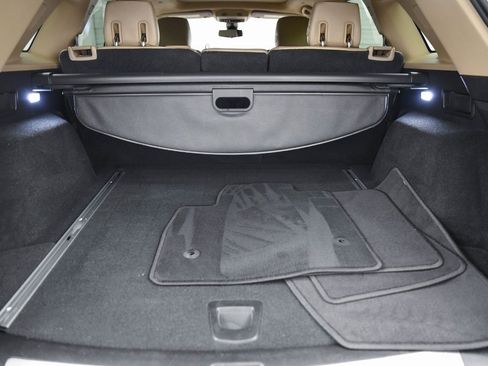 Used 2018 Cadillac XT5 Platinum w/ Driver Assist Package image 13