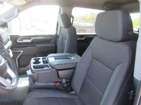 New 2026 GMC Sierra 2500 SLE w/ SLE Value Package; AWD/4WD image 12