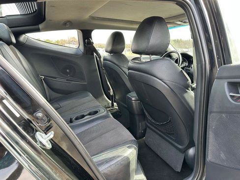 Used 2013 Hyundai Veloster w/ Style Pkg FWD image 9