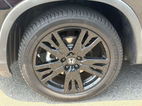 Used 2021 Honda Pilot Black Edition image 13