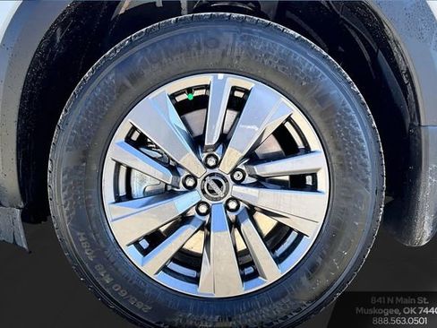 New 2026 Nissan Pathfinder SV image 12