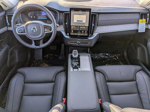 New 2026 Volvo XC90 T8 Ultra w/ Protection Package image 16