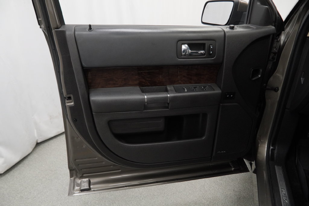 Used 2013 Ford Flex Limited FWD image 35