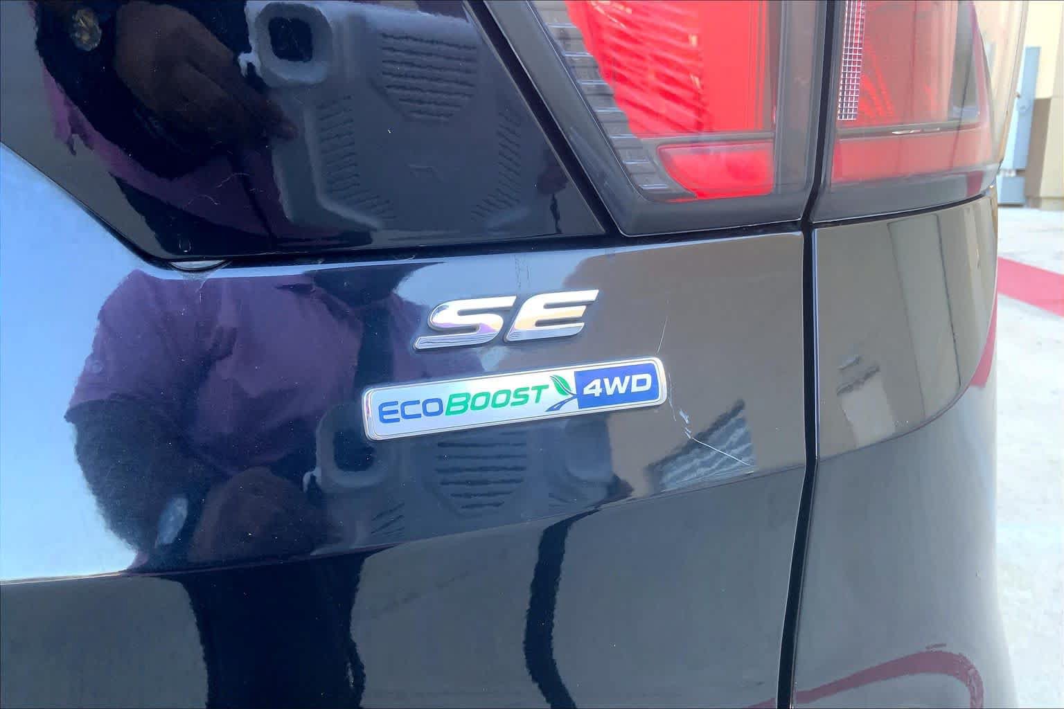 Used 2017 Ford Escape SE AWD/4WD image 10