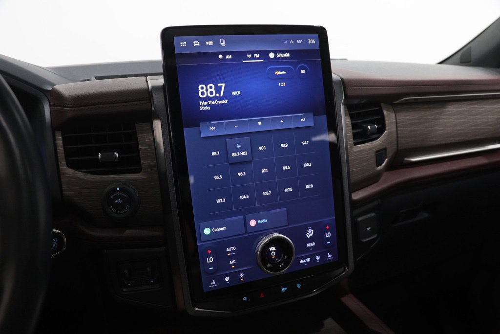 Used 2024 Ford Expedition Max Limited AWD/4WD image 27