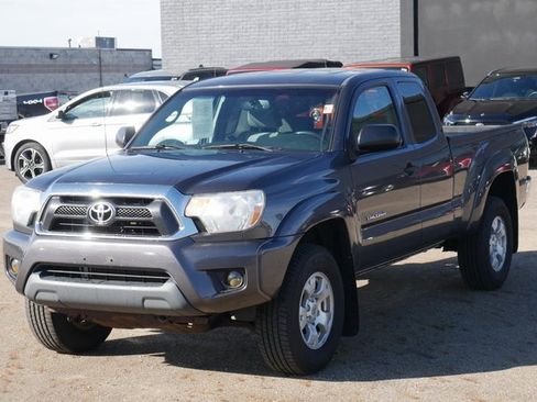 Used 2012 Toyota Tacoma PreRunner image 6