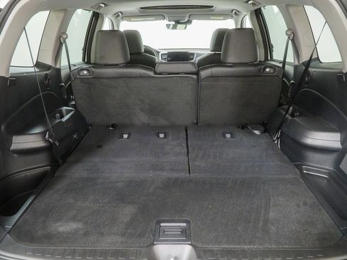 Used 2022 Honda Pilot Special Edition image 11