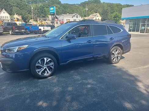 Used 2020 Subaru Outback Limited image 29
