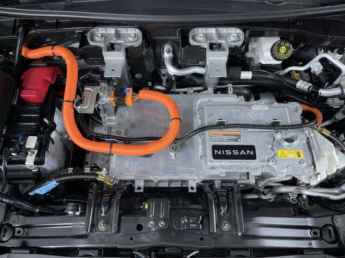 Certified 2024 Nissan Ariya AWD image 28