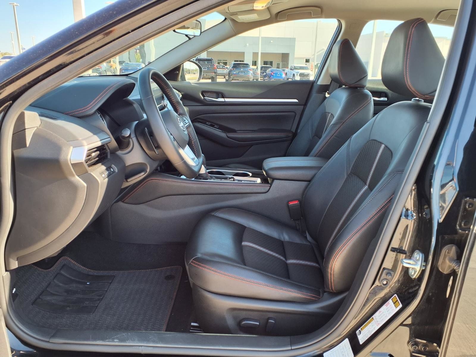 Used 2025 Nissan Altima 2.5 SR AWD/4WD image 23