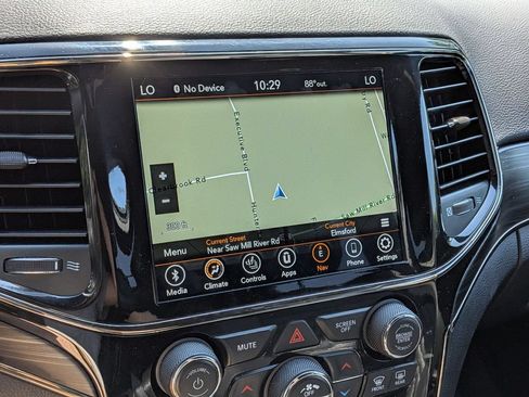 Used 2021 Jeep Grand Cherokee Limited X AWD/4WD image 18