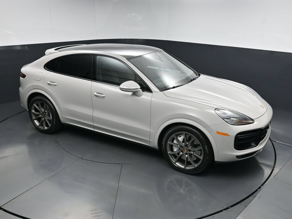 Used 2020 Porsche Cayenne Turbo AWD/4WD image 20
