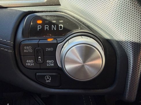 Used 2020 RAM 1500 Limited image 32