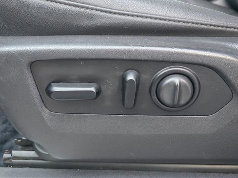 Used 2021 Chevrolet Silverado 3500 LT w/ Texas Edition image 13