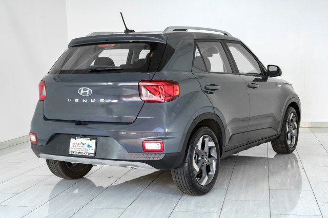 Used 2024 Hyundai Venue SEL FWD image 6