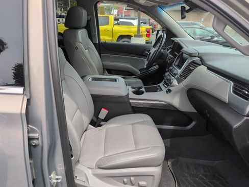 Used 2019 Chevrolet Suburban LT w/ Off-Road Package AWD/4WD image 18