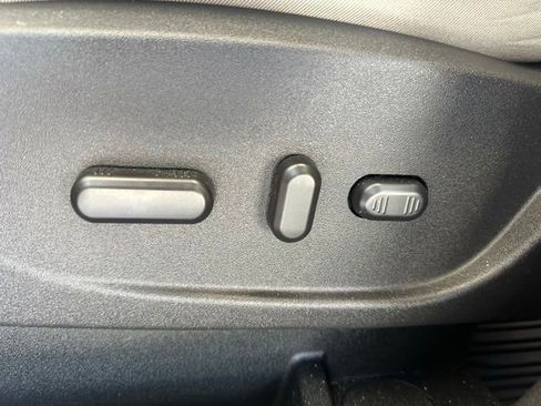 Used 2018 Ford Escape SEL FWD image 25