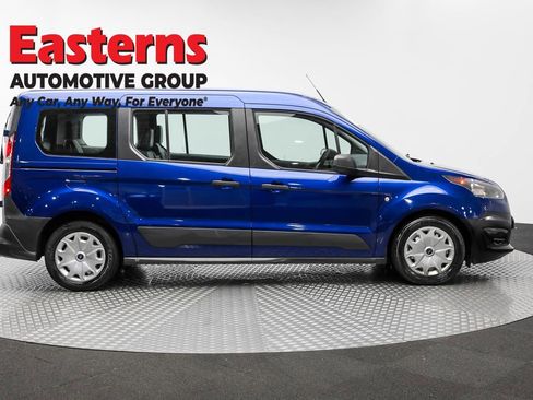 Used 2017 Ford Transit Connect XL image 4