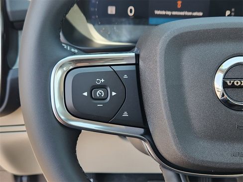 New 2026 Volvo XC40 B5 Plus w/ Protection Package Premier image 8