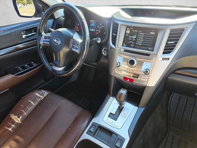 Used 2013 Subaru Outback 2.5i Limited AWD/4WD image 10