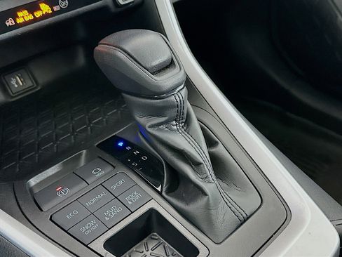 Used 2023 Toyota RAV4 XLE w/ Convenience Package image 25