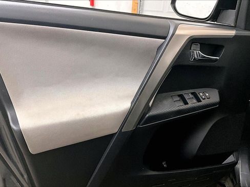 Used 2015 Toyota RAV4 XLE image 23