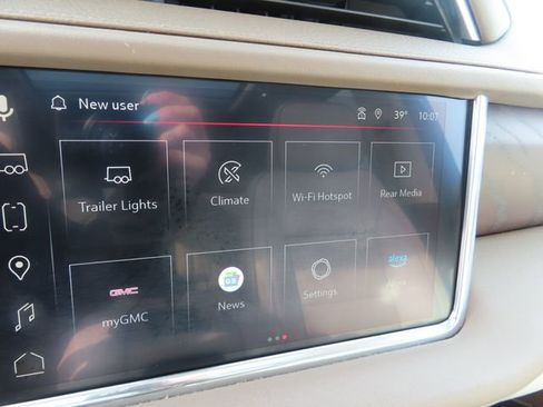 Used 2022 GMC Yukon XL Denali image 29