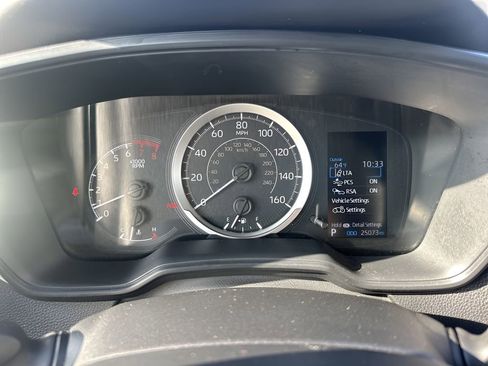 Used 2022 Toyota Corolla LE image 19