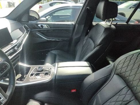 Used 2025 BMW X5 M60i AWD/4WD image 21