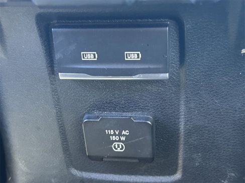 Used 2023 Jeep Wrangler Unlimited Sahara w/ Cold Weather Group image 25